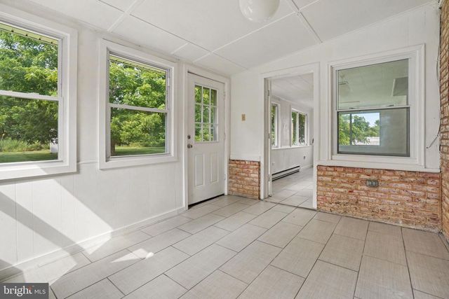 909 SPRING CIR, Mechanicsburg, PA 17055