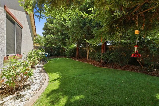 2064 Benton Loop, Roseville, CA 95747