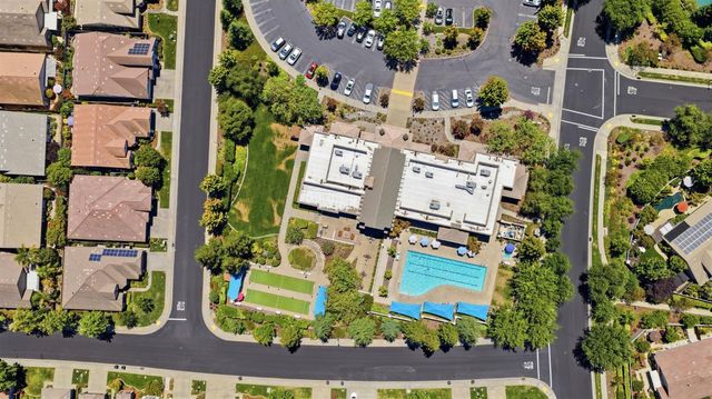 2064 Benton Loop, Roseville, CA 95747