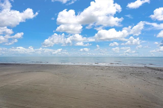 11949 Termini San Luis Pass Road 303, Galveston, TX 77554