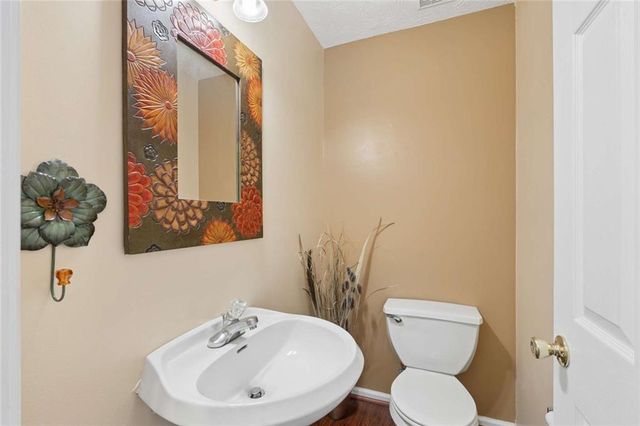 2490 River Run Drive, Dacula, GA 30019