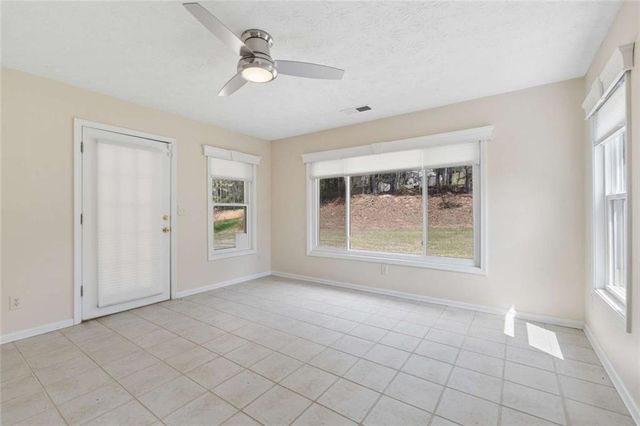 2490 River Run Drive, Dacula, GA 30019