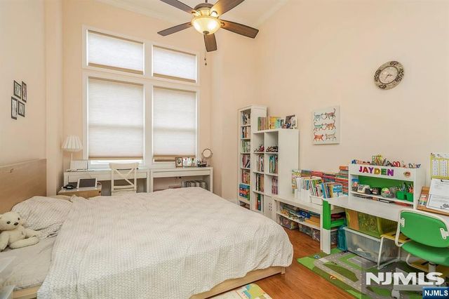 12 Hemlock Lane, Tenafly, NJ 07670