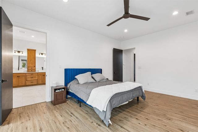 2348 Mystic Shore Drive, Cedar Hill, TX 75104