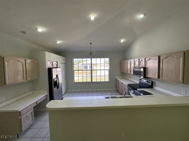 2400 Leavitt RD, Alva, FL 33920