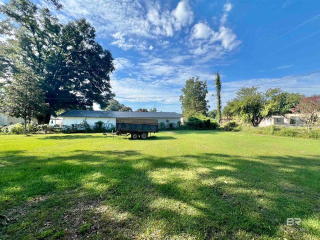 222 Van Hoosen Road, Flomaton, AL 36441