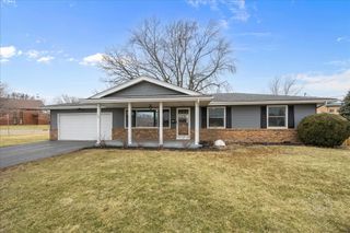 103 Main Street, Sugar Grove, IL 60554