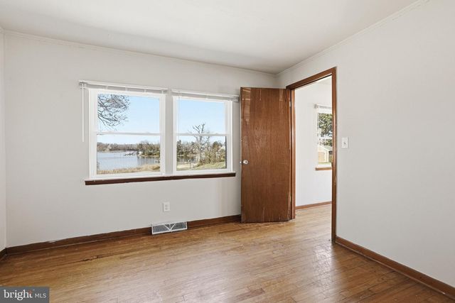 20289 RIDGE RD, Colonial Beach, VA 22443