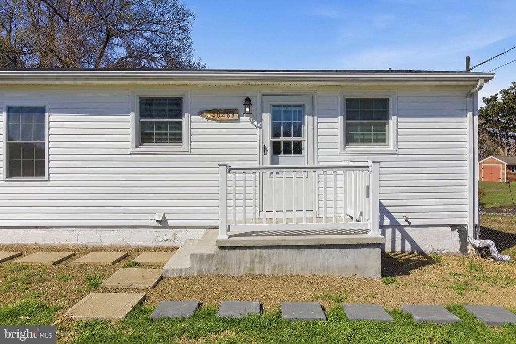 20289 RIDGE RD, Colonial Beach, VA 22443