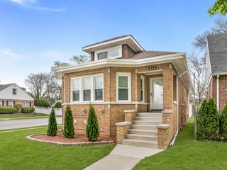 319 Bellwood Avenue, Bellwood, IL 60104