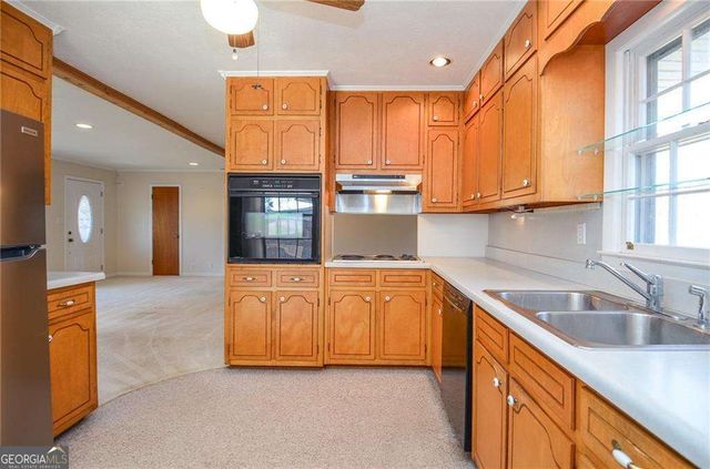 5547 Prince Phillip Way, Stone Mountain, GA 30087