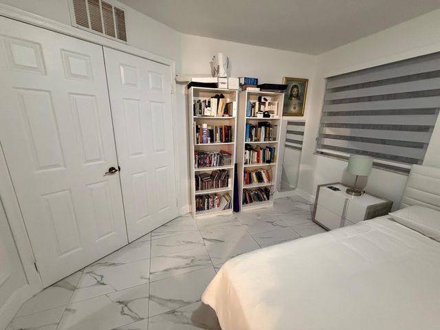 10422 NW 24th Place 310, Sunrise, FL 33322