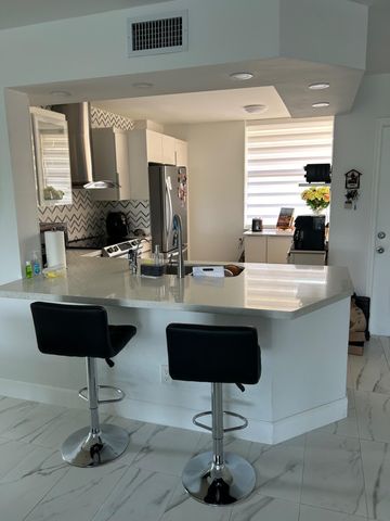 10422 NW 24th Place 310, Sunrise, FL 33322