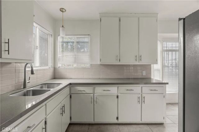 154 E 82nd Place, Los Angeles, CA 90003