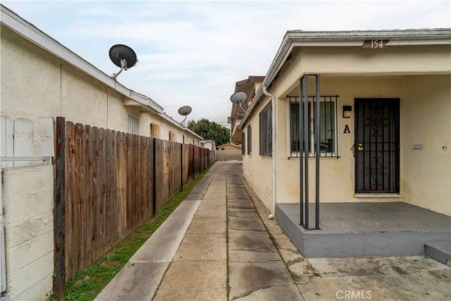 154 E 82nd Place, Los Angeles, CA 90003