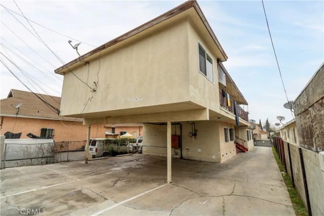 154 E 82nd Place, Los Angeles, CA 90003