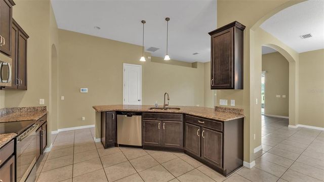 2407 LADOGA DRIVE, Lakeland, FL 33805