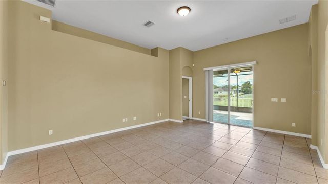 2407 LADOGA DRIVE, Lakeland, FL 33805