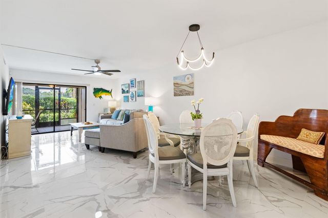10110 Cedar Point Boulevard 102, Boynton Beach, FL 33437