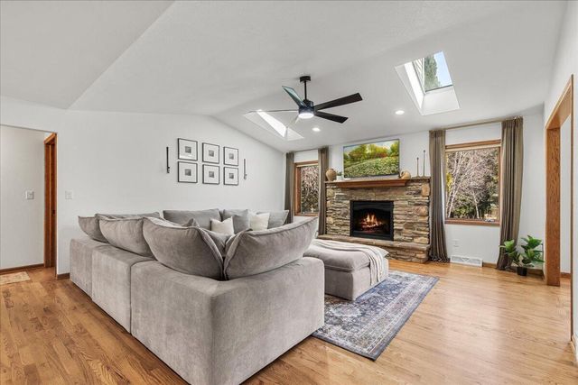 N2753 Windridge DRIVE, Waldo, WI 53093