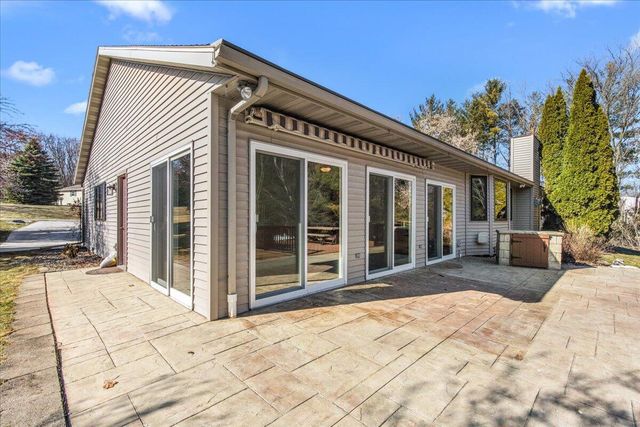 N2753 Windridge DRIVE, Waldo, WI 53093