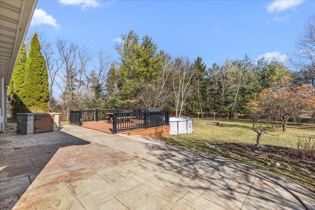 N2753 Windridge DRIVE, Waldo, WI 53093