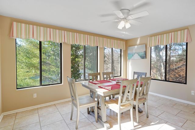 50 Aspen WAY, Moneta, VA 24121