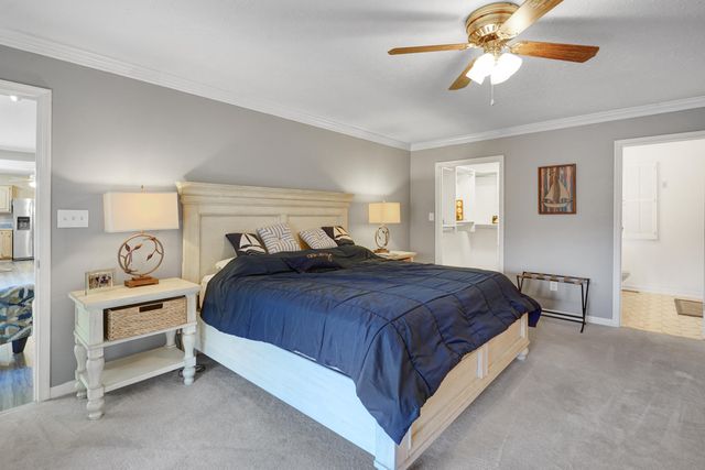 50 Aspen WAY, Moneta, VA 24121