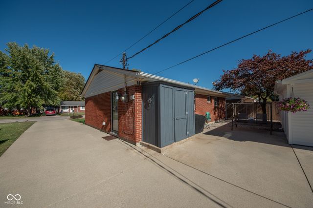 2855 12th Street, Columbus, IN 47201