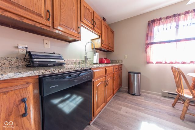 2855 12th Street, Columbus, IN 47201