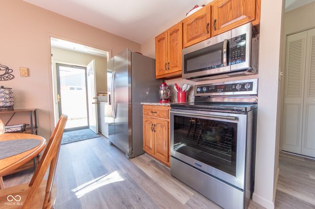 2855 12th Street, Columbus, IN 47201