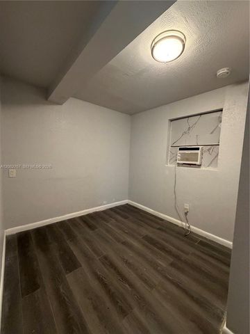 7802 NW 8th Avenue 5, Miami, FL 33150