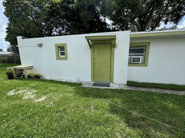 7802 NW 8th Avenue 5, Miami, FL 33150