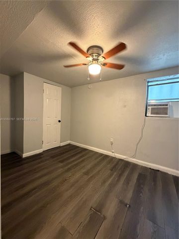 7802 NW 8th Avenue 5, Miami, FL 33150