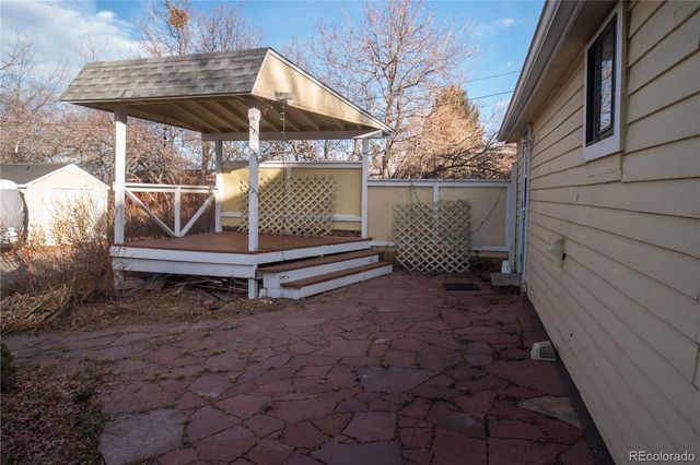 9801 W 38th Avenue, Wheat Ridge, CO 80033