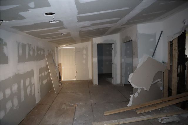 114 E Church Ave, Masontown, PA 15461