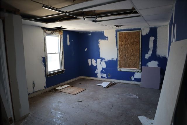 114 E Church Ave, Masontown, PA 15461