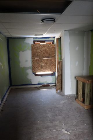 114 E Church Ave, Masontown, PA 15461