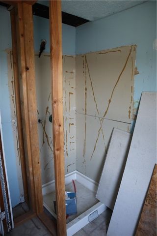 114 E Church Ave, Masontown, PA 15461