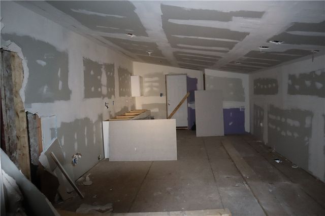 114 E Church Ave, Masontown, PA 15461