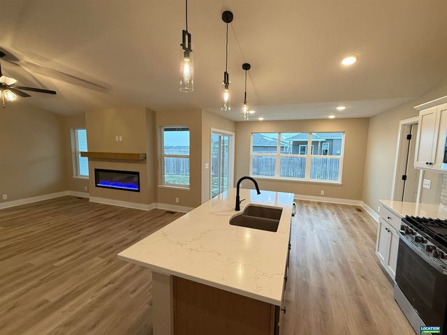 7622 Vera Drive, Lincoln, NE 68516