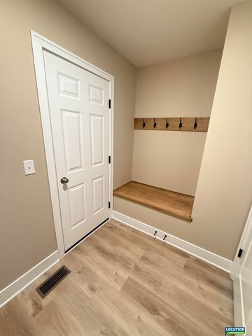 7622 Vera Drive, Lincoln, NE 68516