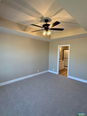 7622 Vera Drive, Lincoln, NE 68516