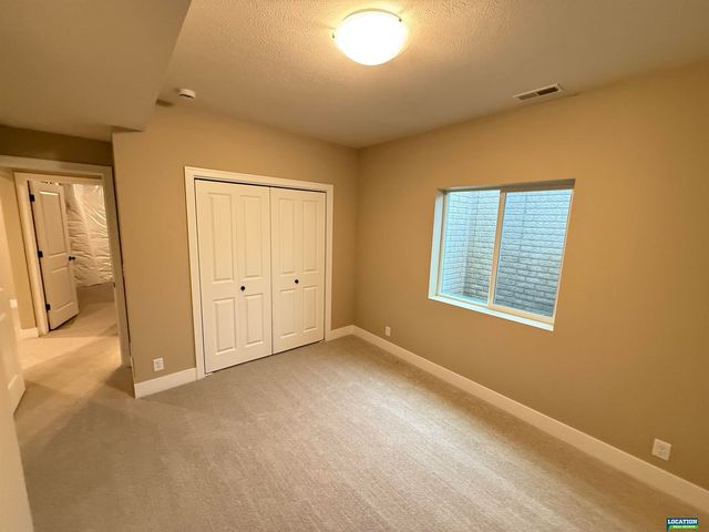 7622 Vera Drive, Lincoln, NE 68516