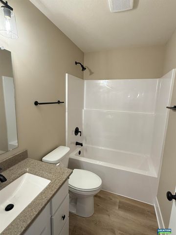 7622 Vera Drive, Lincoln, NE 68516