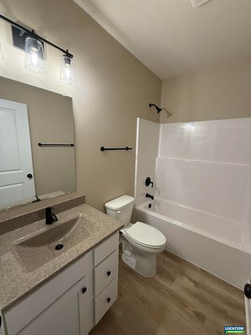 7622 Vera Drive, Lincoln, NE 68516