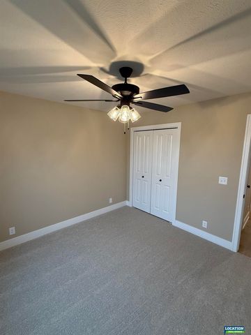 7622 Vera Drive, Lincoln, NE 68516