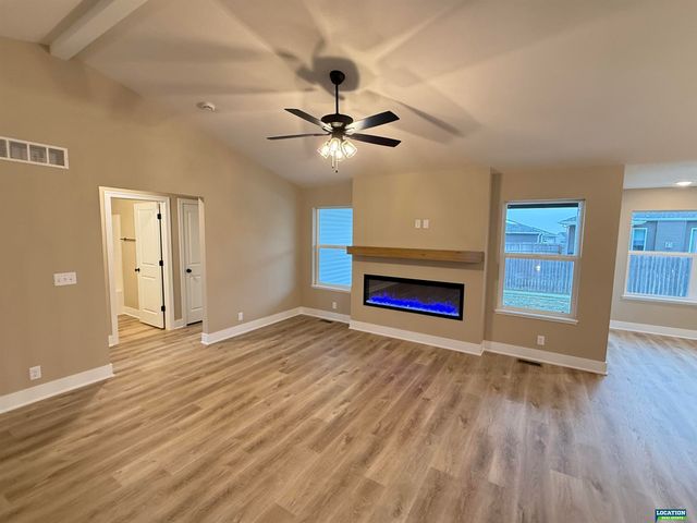 7622 Vera Drive, Lincoln, NE 68516