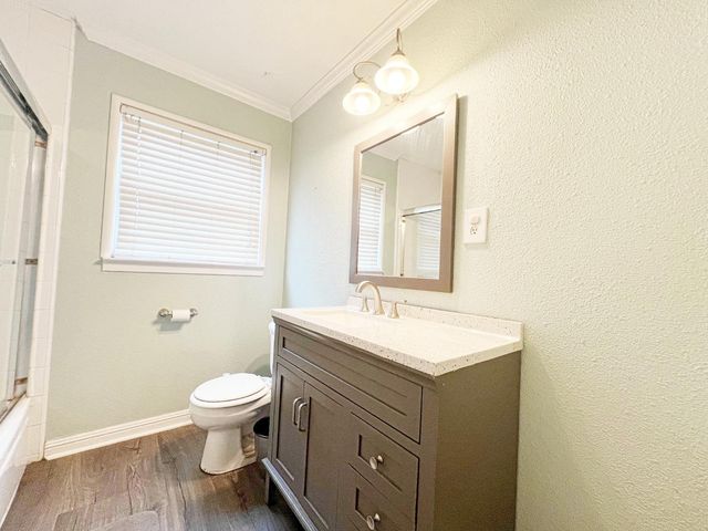 1915 W Harding Way, Stockton, CA 95203