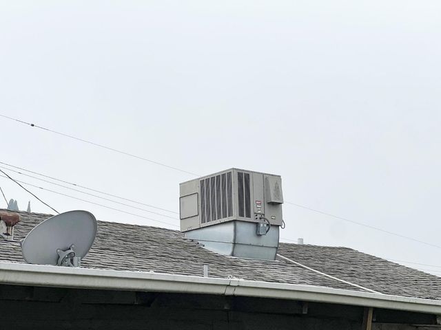 1915 W Harding Way, Stockton, CA 95203